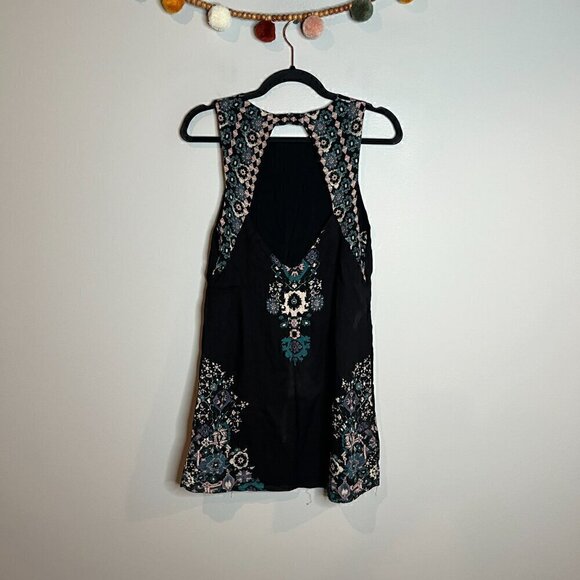 Urban Outfitters Ecote black patterned mini dress - Picture 5 of 6